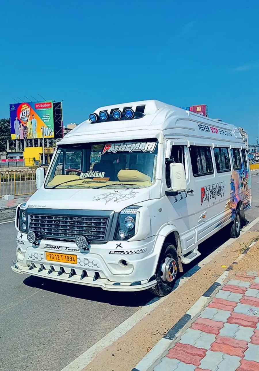 26 seater.AC